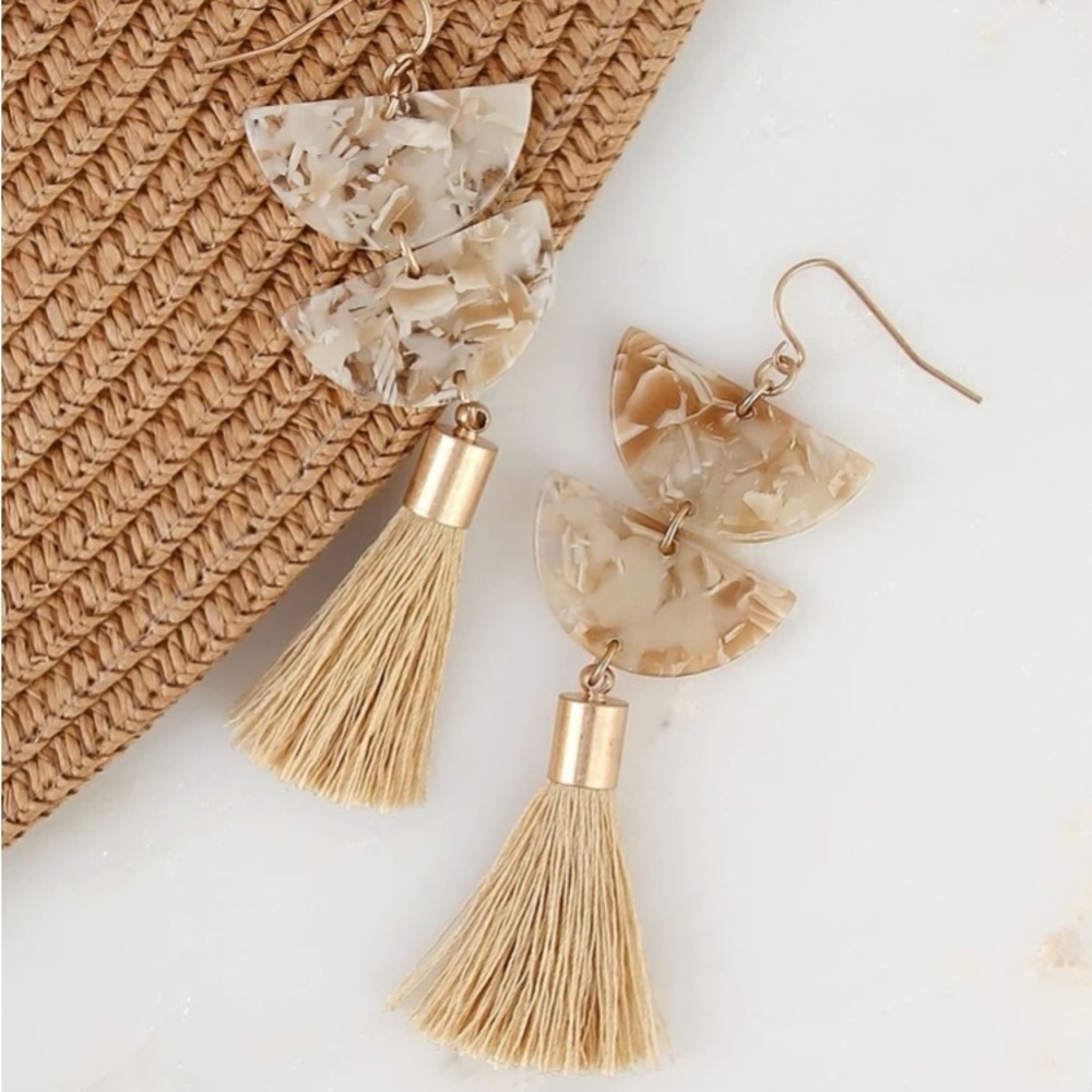 Tan and cream marble polyresin dangle earrings